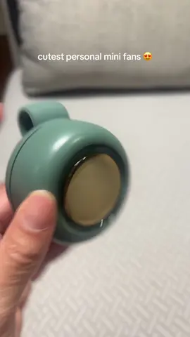 Cute personal mini fan 🥰 #minifan #personalfan #portablefan #smallfan #LifeHack 
