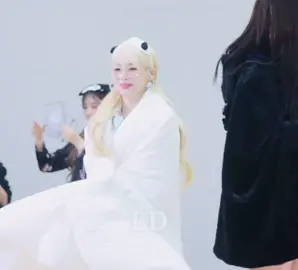 Whatever this is 🤣❤️ #kpop #kpopfyp #triples #seoyeon #fansign #hamham #hayeon #funny #cute #random 