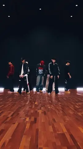 ENHYPEN (엔하이픈) 'Outside' Dance Practice #enhypen #outside #dancepractice #엔하이픈 #engene #kpop #fyp 