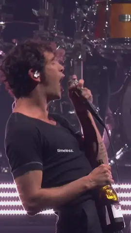 timeless @the1975 #the1975 #mattyhealy #robbers #festival 