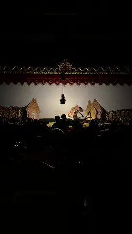 #wayangkulit #wayangjawa #SURABAYA #FYP #pagelaran #cakdurasimsurabaya #wahyufgiri #dalang #wayang 