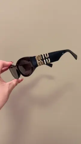 ✨miumiu atmospheric black frame sunglasses#Girlsglasses #fyp #miumiu #luxury #Miss 