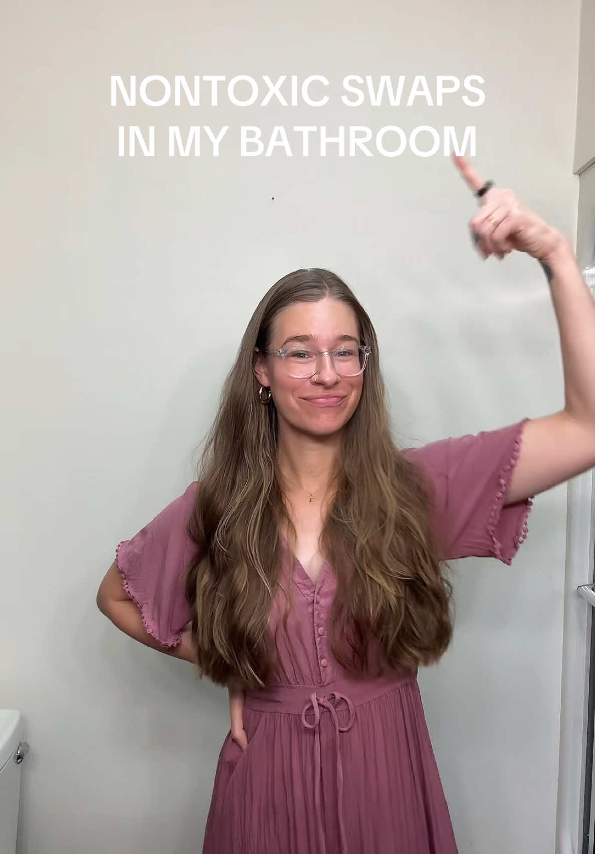 You know where you can find all the best nontoxic swaps 💕 (in b!0) All of my favorite nontoxic bathroom swaps, because the bathroom is where you go to CLEAN, so the ingredients should also be clean. #nontoxic #bathroom #nontoxicliving #Lifestyle 