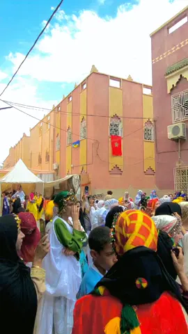 Happy Wedding ❤️ 🎉  Wedding amazigh ❤️ #gnawa #maroc #weddingday #amzigh❤️♓️ #erfoud #الشعب_الصيني_ماله_حل😂😂 #wedding #vypシ #culture #merzouga #100k #1m 
