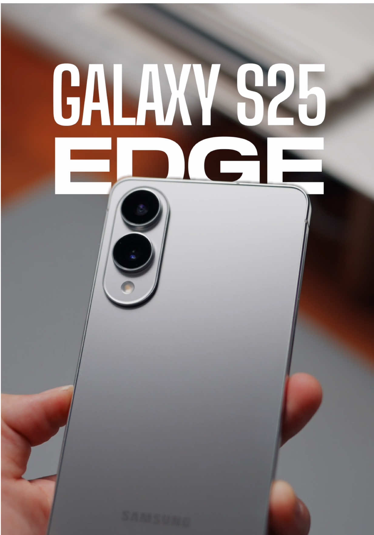 This is Samsung’s Galaxy S25 Edge Thin. Light. Flagship power all in one ultra slim design. 📏 Just 5.8mm thin, weighing only 163g 🔥 6.7” QHD+ AMOLED display with 120Hz refresh 📸 200MP main camera borrowed from the Ultra 🔋 3,900 mAh battery — enough for a light day 💨 Snapdragon 8 Gen 3 with One UI 7 smoothness Minimal. Powerful. Premium. Would you switch? 👀 #galaxys25edge #s25edge #samsung #samsunggalaxy #s25 