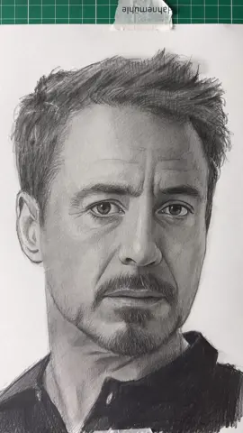 Da série: “Quem está sendo desenhado?” Seja aluno no meu curso de desenho. O link está na Bio.  O desenho realista tem a grande vantagem de nos trazer para o presente.  #art #drawing #hobby 