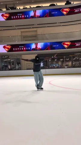 What is your level of stopping on ice? #niklaus_prosper #skate #skating #hockey #IceSkating #figureskating 