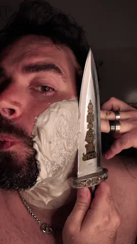 🇬🇧 ASMR Shaving in Epic Style 🗡️🏛️ For this Epic Shave, I wielded a replica of a Roman Dagger – SPQR style, inspired by the pugio, the iconic sidearm of Roman legionaries – a symbol of honor and valor The lather of choice? WhollyKaw Roman, a soap that captures the timeless elegance of Ancient Rome, blending aromatic tobacco and warm rum with minty balsamic notes and a spicy heart of pink pepper, ginger, cloves, and saffron. A bold, masculine scent that lingers with style. But the true gladiator on the field is the Crème Fraîche base: • Donkey milk soothes and hydrates • Shea, cocoa, and kokum butters deeply nourish • Lanolin + vegetable glycerin repair and protect • Hop extract + crème fraîche soften hair and prevent irritation 🛡️ Whether with a razor or a sword, the new WhollyKaw base protects you like a shield in a gladiator battle inside the Colosseum ⚔️ The brush? Golden Phantom by Boti Brush, 24 mm synthetic knot – unexpectedly soft and incredibly efficient. A true hidden gem  —— 🇮🇹 ASMR Rasatura in Stile Epico 🗡️🏛️ Per questa Rasatura Epica, ho impugnato una replica della Daga Romana – stile SPQR, ispirata al pugio, pugnale simbolo di onore e maestria nel combattimento ravvicinato dei legionari romani Il sapone? Roman di WhollyKaw, un omaggio profumato alla Roma antica, con un bouquet sontuoso di tabacco aromatico e rum caldo, rinfrescato da menta balsamica e reso unico da pepe rosa, zenzero, chiodi di garofano e zafferano. Virile, intenso e memorabile. Il vero protagonista però è la base Crème Fraîche: • Latte d’asina per idratare e lenire • Burri di karité, cacao e kokum per nutrire in profondità • Lanolina + glicerina vegetale per proteggere e rigenerare • Estratto di luppolo + crème fraîche per ammorbidire e prevenire irritazioni 🛡️ Con un rasoio o con una spada, la nuova base WhollyKaw ti proteggerà come uno scudo in battaglia tra gladiatori nel Colosseo ⚔️ Pennello? Il Fantasma Dorato di Boti Brush, nodo sintetico da 24 mm – una rivelazione: delicato e super performante #lostregonedellabarba #asmr #shaving #rasaturatradizionale #shaveitoff #spqr #roma #roman #straightrazorshave #epic #epicurious #funny #virals #fyp 