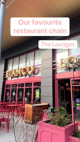 Our favourite restaurant chain across the UK!  The Lounges are a brunch, lunch and dinner spot with plenty of locations across the UK. Some places include London, Oxford, Brighton, Manchester, Birmingham and more!  They serve a huge range of food from a full English, pancakes and butties to burgers and tapas dishes.  Their cocktails are delicious with unique options including the cherry bakewell and passion fruit spritz, alongside the classics and a range of mocktails and homemade drinks.  This is a must try food spot for all occasions, with great food and drinks which are affordable too.  📍 Check online for your nearest Lounge #fyp #resturant #FoodTok #thelounges #brunch #cocktailswithfriends #london 