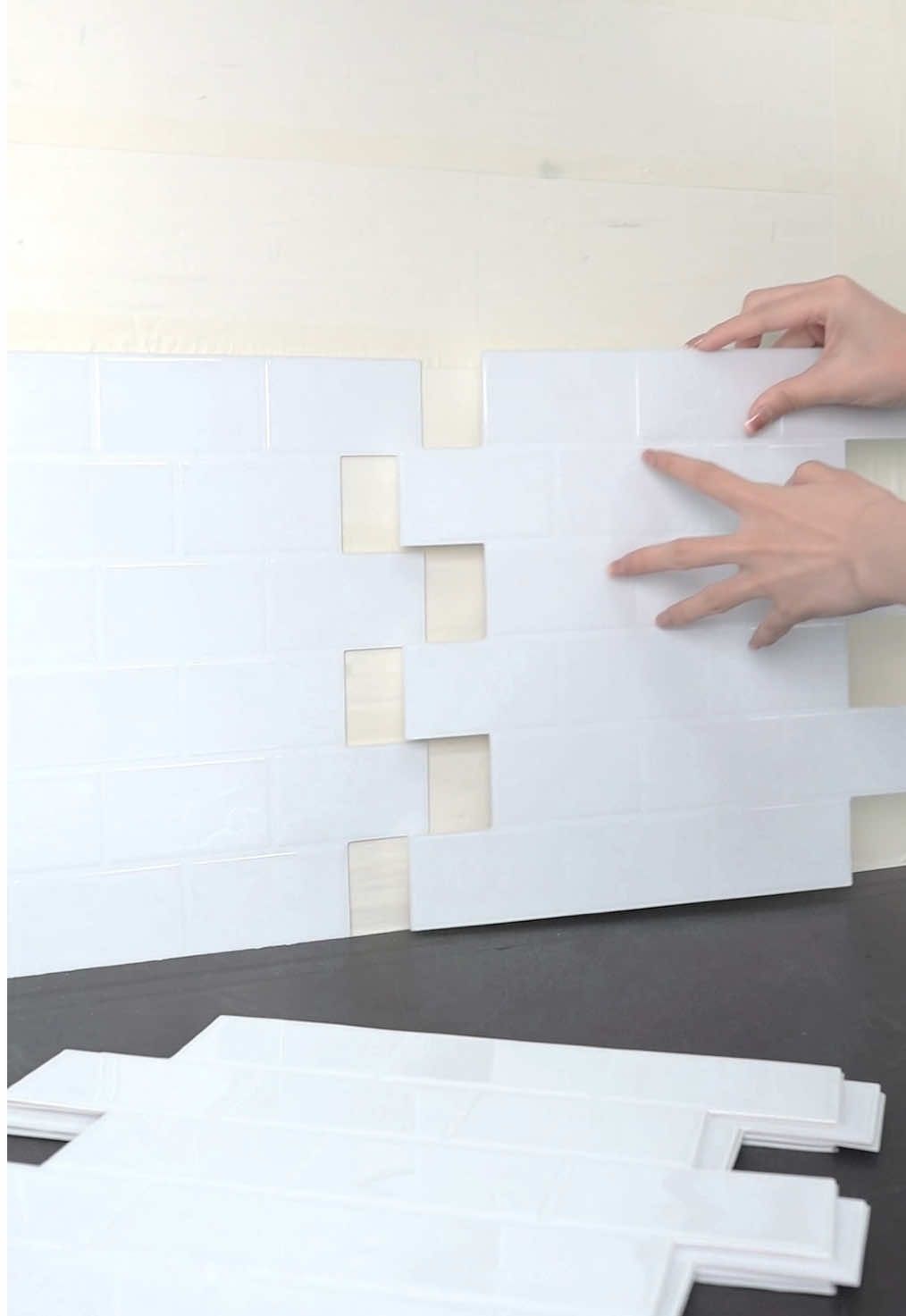 #stickgoo #peelandsticktile #peelandstickbacksplash #walltiles #homedecor #DIY #fypage #backsplash #easydiy #renterfriendly #diyproject 