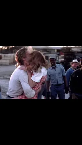 #thenotebook #twilight #littlewomen #titanic #bonesandall #outerbanks #10thingsihataboutyou #500daysofsummer #romcom #Love #movies 