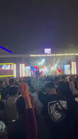 Ndx bener2 pecah malam ini😎😎#ndxaka #ndxkonser #konser #jakartafair #jiexpokemayoran 