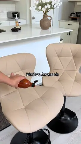 #modernbarstools #barstool #countertopchairs #barstoolsports #kitchenchairs #chairs #countertopdecor #dealsforyoudays 