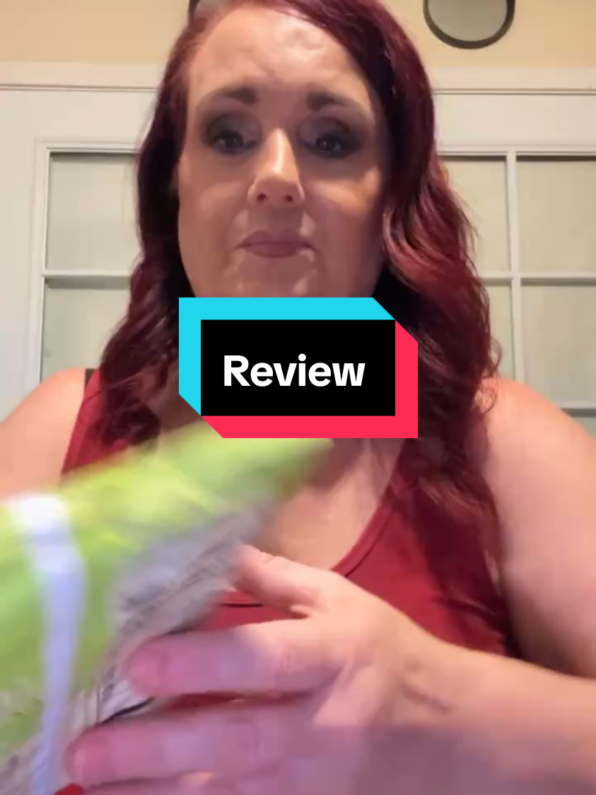 Trying Miss Vickie Spicy Dill Pickle chips. #DIRTYJOKERSCREW #crazygoroundtrain #dillpickle #chips #review #missvickie #missvickiechips @graaaace.l 