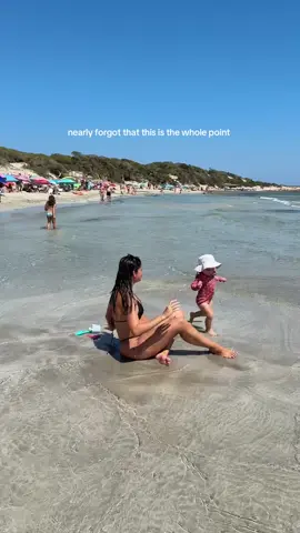 Being her mom & seeing her this happy while showing her the world is the best feeling 🫶🏼 #pregnanttiktok #MomsofTikTok #momlife #wholepoint #goals #momgoals 