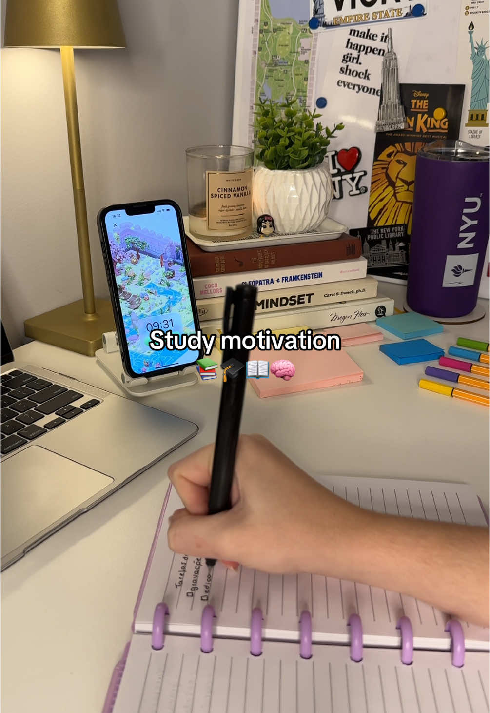 Consistency is the key  #study #studytok #studywithme #student #studentlife #studyvlog #studying #studymotivaton 