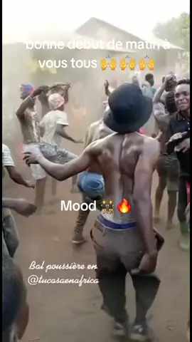 #mood #dance #fypシ゚viral #videomode #fypage #humour #humourivoiriens🇨🇮 #videoviral #nouvellecompte #fyppppppppppppppppppppppp 