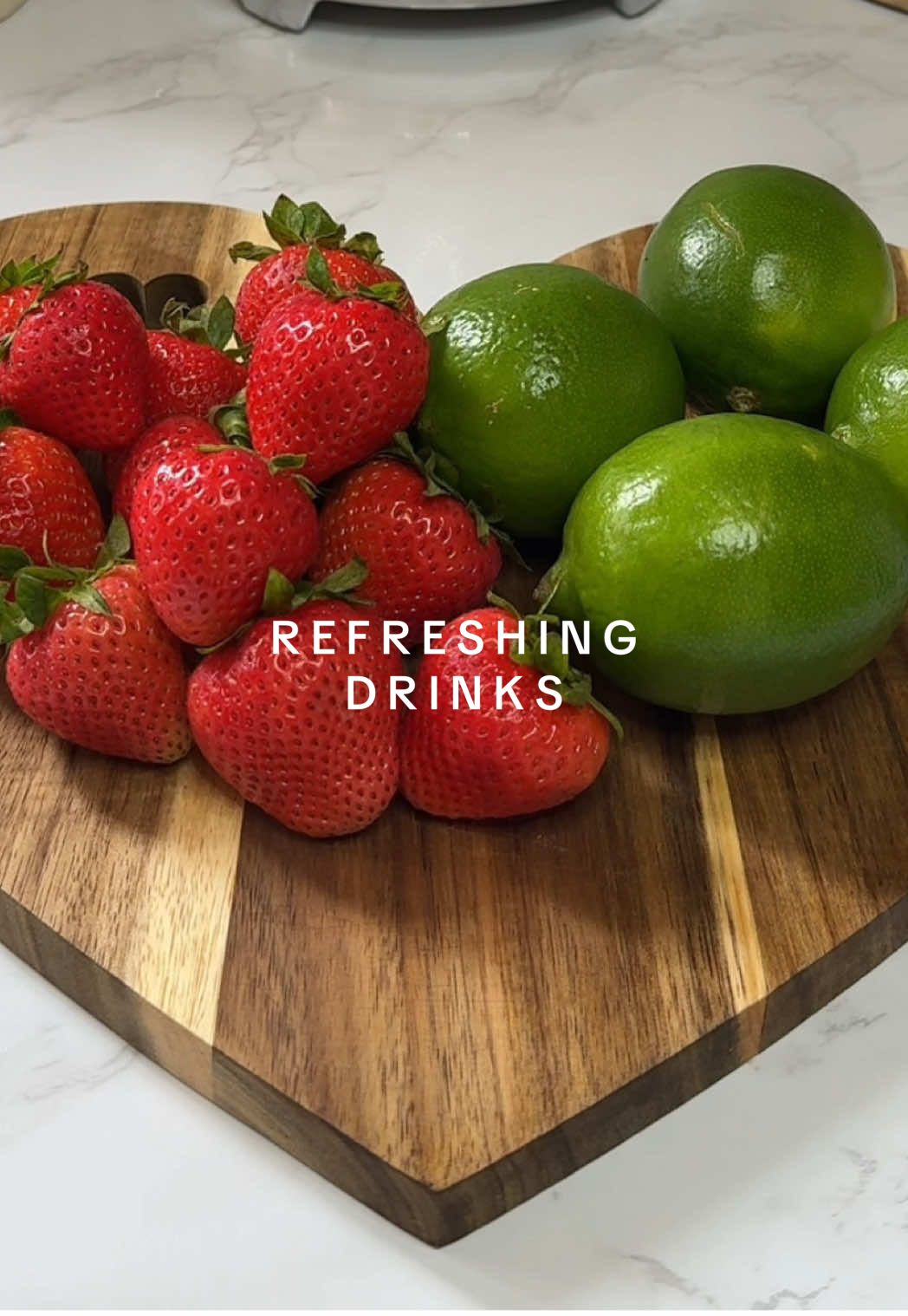 making walk drinks for me&my husband🍓🍋‍🟩🍋🧊 THANK YOU for 300k🥰 Love you all so much❤️❤️❤️ #summervibes#summerdrink#lemonade#smoothies#smoothie#EasyRecipe#drinktok#watertok#smoothietok#smeg#asmrsounds#satisfyingvideos 