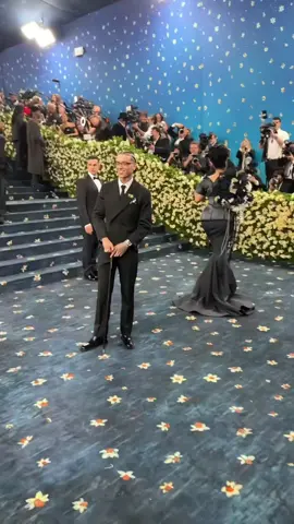 https://vm.tiktok.com/ZMSQ8Ps6V/#@CentralCee 