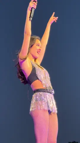 Hers “I made it” moment @Olivia Rodrigo #oliviarodrigo #hydepark #london #guts #sour #fyp #edsheeran #dejavu 