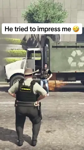 That didn’t go too well 🤣 #gta #gtarp #gtaonline #gtaviral #fivem #fyp 
