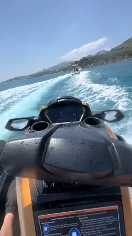 #annaba #skikda #algeria #tiktokviral #jetski #1800 #pourtoii #foryoupage #foryoupag #yamaha 
