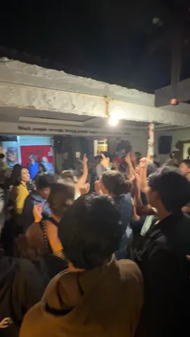 till drop prawirotoman bersama bule bule crazy😭 #tilldropbar #prawirotaman #jogja 