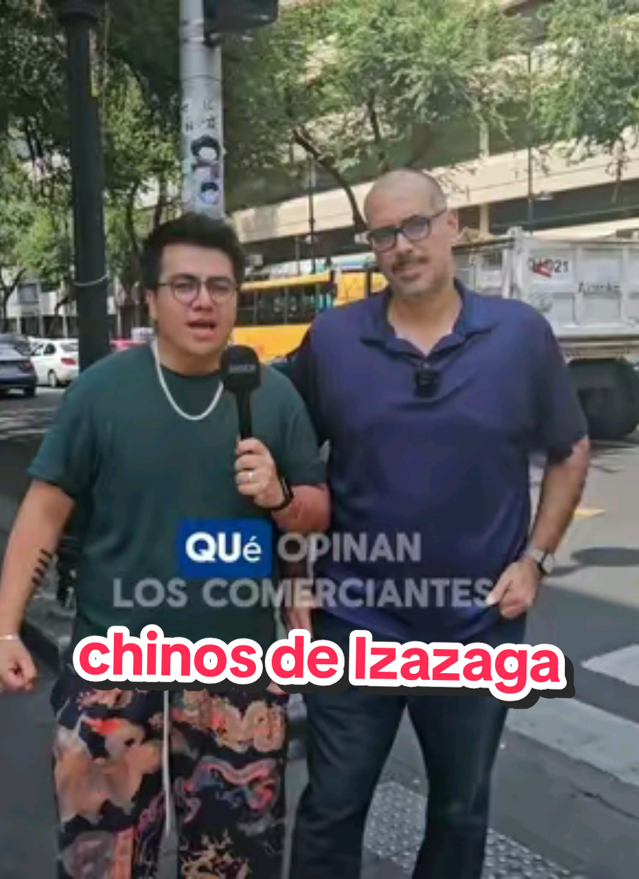 Entrevistamos a 3 comerciantes chinos de Izazaga para concoer sus historias. Gracias @maestrobeifeng, @annnng, y @rudy_tigris por acompañarme! #China #Mexico #entrevistas #plazaizazaga89 #plazaizazaga38 #plazaflamencos9 #comerciantes #chinos #productoschinos #entrevistasenlacalle #CDMX #chinomandarin #chino #华人在墨西哥 #墨西哥华人 #陆子龙 #luzilong