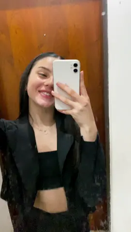 despues limpio el espejo  #viralvideos #paratii #emilia #fypage 