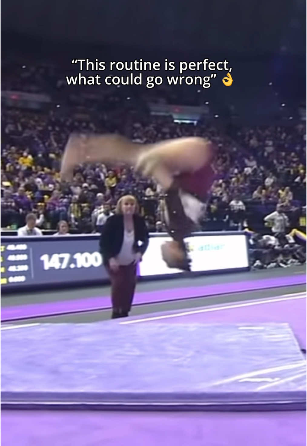That last pass was scary 🤕 #gymnastics #simonebiles #floor #fail 