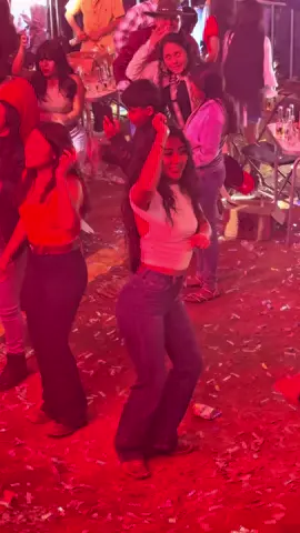 Eaaa 💃💃 #tuvoquetubotuvo #fans #fyp #lostitanesdedurango #envivo #titaniza #baile #titanicarecords #tiktokmusic 