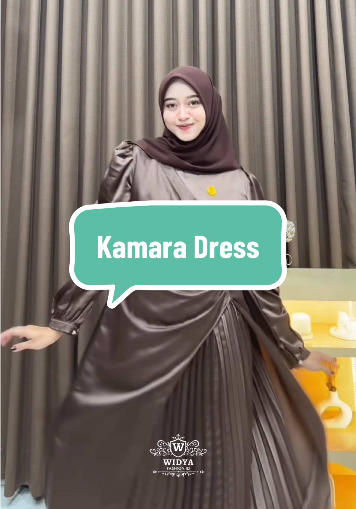 Secantik ini mahogany🤎 Nyesel kenapa gak dari dulu kenal nih gamis kan bisa buat kembaran bridesmaid cakep poll, apalagi bisa juga buat kondangan multifungsi yaahh 😭 #widyafashion #widyadress #fyppppppppppppppppppppppp #kamara #gamismuslimah #gamispesta #bridesmaid #tunangan #engagement #fyp #gamis #promo #abaya 