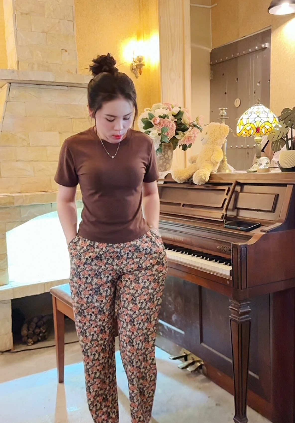 Màu nâu đậm đẹp quá xá 