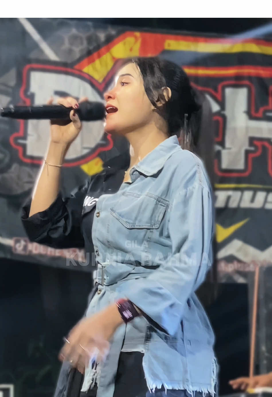 lumpuhkanlah ingatanku🥺 @kurniarahma @D'CHEVEmusic #gilakurniarahma #kurniarahma #dikhaaelloo #infoorkespati #infoorkespatijeparakudus#ojing #ojingjepara #ojingfunjepara #ojingpati #infoorkespatikeskudus#infoorkesdemak#infoorkesjepara💃 #infoorkesrembang #sts #orkespati #orkeskudus #orkesrembang #orkesjepara #ojingkudus #fypシ゚viral #fypシ #fypppppppppppppppppppppppppppppp 