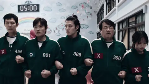 #SQUIDGAME only one remains. #inho #daeho #gihun #jungbae #junhee #squidgames #squidgame2 #sad #SPOILERS #foryou #fyp #xyzcba #trend #edit #viral #goviral @Squid Game Netflix 