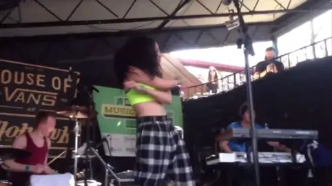 you (ha ha ha) live 2013 - charli xcx #charlixcx #charlixcxfan #targetaudience #fyp #fyp #trueromance #lyricsvideo #liveperformance #talent #2013tumblr *all creds to the person who posted this performance on tumblr* 