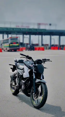 একটা বাইকের অভাবে তিলে তিলে মারা যাচ্ছি 😅💔 #gixxer #Fi #modified #bike #foryou #foryoupage 