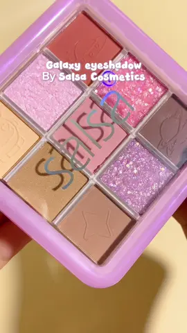 Multi-shade dalam satu palette, bisa natural bisa bold. Cuma dari Salsa. Siap tampil beda? #salsacosmetic #eyeshadowpallete #makeuptutorial #eyeshadowtutorial 