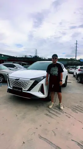 #usedcar #fyp ＄10500，You can buy this Changan automobile Z6 from China and made in 2022.  1.5 Turbo engine, electric adjustable racing seat, electric  rearview mirror and electric tailgate.