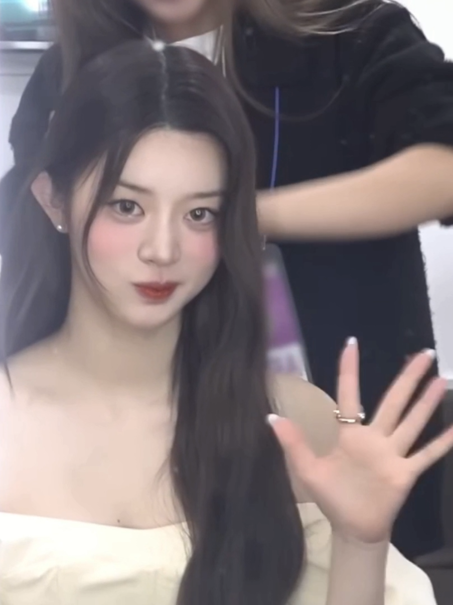 個人的にillitのビジュ担だと思ってる 美しすぎる #illit #minju #fyp #fypシ 