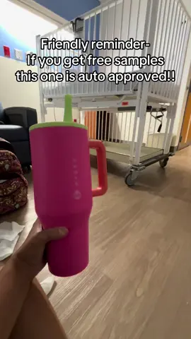 Pro tip! Also its obviously my favorite cup! #hydrojug #freesample #freesamplestiktokshop #MomsofTikTok #momlife 