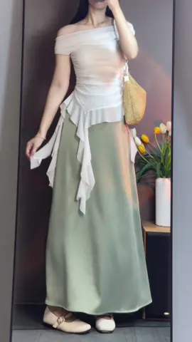#vancoireview #reviewlamdep #outfit #thoitrang #fyp #chanvaylua #vayluadangdai #vaydanga 
