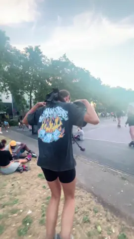 @WEMAKESKATES Guys event was so fun and my shirt came too cleannnnn 😝😝 Ntm on my form tho|| 🎥:@JAY#11 #fyppppppppppppppppppppppp #foryou #skater #rollerskating #fypシ゚ #fyp #rollerskates 