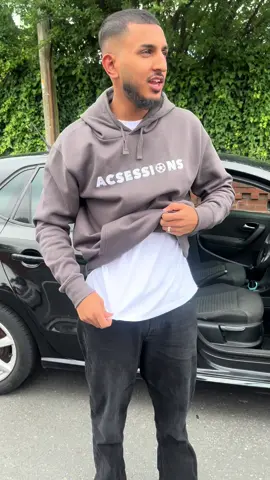Little fit check ✔️  Acsessions hoodie -  🔐  Primark slim fit stretchy t shirt 👕 - £10 💵  Primark slim baggy black jeans 👖 - £14 💵  Airforce 1 anthracite 👟 - £100 💵  Trim 💇🏽‍♂️- £75 💵  #acsessions #fitcheck #OOTD #sattire #CapCut 