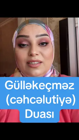 1. Bede’tu bi bismillahi rûĥî bihih tedet  İlâ keşfi esrârin bi bâŧınihin ŧavet 2. Ve śalleytu biš šânî álâ ħayri ħalqıhî  Muĥammedin men zâĥađ đalâlete vel ğalet 2. Ardından mahlukatın en hayırlısı, dalalet ve yanlışlıkların ortadan kaldırıcısı Muhammed’e salat getiririm.                                                    3. İlâhî leqad aqsemtu bismike dâíyâ(n)  Bi âcin ve mâhûcin celet fete celcelet 4. Seeltuke bil ismil muáźźami qadruhu  Ve yessir umûrî yâ ilâhî bi śalmehet 5. Ve yâ ĥayyû yâ qayyûmu ed’úke râciyâ(n)  Bi âcin eyûcin celceliyyûtin helhelet 6. Bi śamśâmin ŧamŧâmin veyâ ħayra bâziħin  Bimiĥrâši mihrâşin bihin nâru uħmidet 7. Bi âcin ehûcin yâ ilahî muhevvicin  Veyâ celcelûtin bîl icâbeti helhelet 8. Li tuĥyî ĥayâtel qalbi min denesin bih(î)  Bi qayyûmin qâmes sirru fîhi ve eşraqat 9. Áleyye điyâun min bevâriqi nûrihî  Felâĥa álâ vechî senâun ve ebraqat 10. Ve śubbe álâ qalbî şeâbîbu raĥmetin  Bi ĥikmeti mevlânâl kerîmi fe enŧaqat #kesfetteyizzzzz #kesfett #kesfetim #kesfetalbeni #fyp #fypシ゚viral #kesfetteyizzzzz #kesfetim #foryoupage #kesfetbeniöneçıkart 