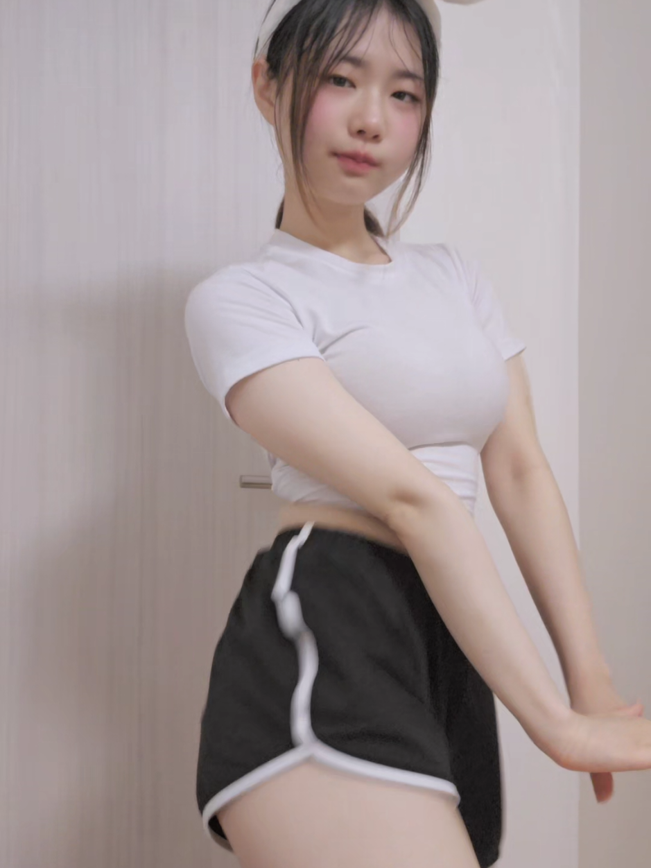 열심히 웃어봤지마안.. 웃는 거 넘 어려워어🥹 #참치토끼 #춤 #추천 #추천추천추천추천추천추천추천추천추천추천 