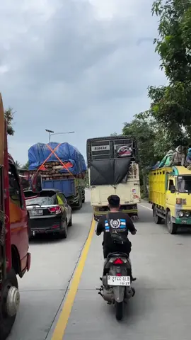 bocah ajaib #fyp #trukmaniaindonesia #trukstory #samagusedewe #fakesituation #trukoleng 