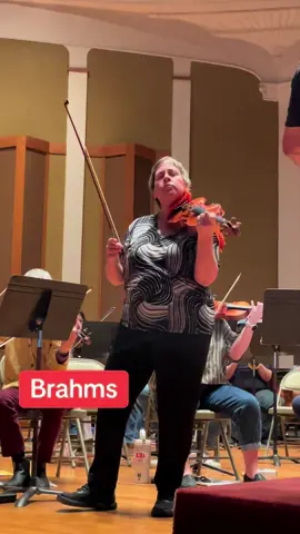 #brahms #leading #buddingartist #classicaltok #classicalmusic #problemsolving #violinshoulderrest #vibratotechnique #fingerboard #jensonperformancetraining #musicalfreedom #altschulersummermusicinstitute #violinfingers #italianmusic #tiktokviolin #expresssion #violintechnique #suzukimethod #nathanmilstein #choiceschallenge #jaimemorales 
