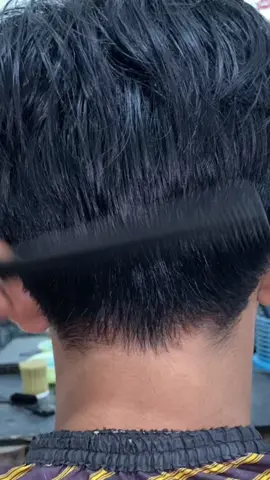 Simpel mencukur taper fade belakang🔥💈💈#barbershop #pangkasrambut #tukangcukur #haircut #hairstyle #fyp #asmr 