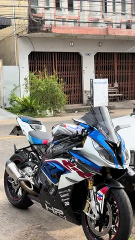 #bmws1000rr รถในฝันของใครหลายๆคน❤️‍🔥#อุบลหวานมากกกก❤️‍🔥🤫 #ฟีดดดシ #ฟีด #บิ๊กไบค์ #ฟีดเถอะขอร้อง #เธรด #fyp #cbr500r2024 #cbr650r 